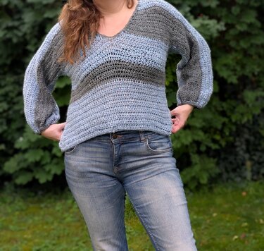 Crochet Pattern Sweater "Two Shades of Grey"