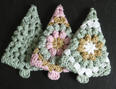 Granny Bäumchen „Pastellzauber“ - Girlande, Baumschmuck, Geschenkanhänger - Bild 8