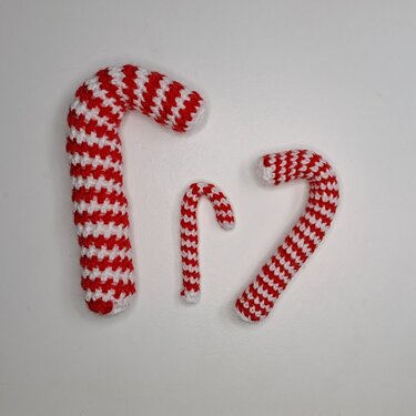 Candy Canes in 3 sizes - Crochet