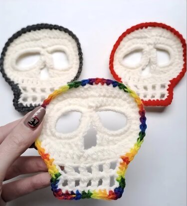 Skull Application - Crochet
