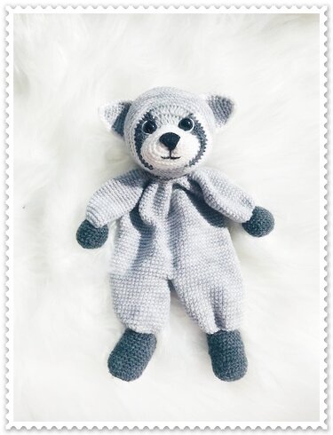 Babydoll Raccoon Max - Crochet