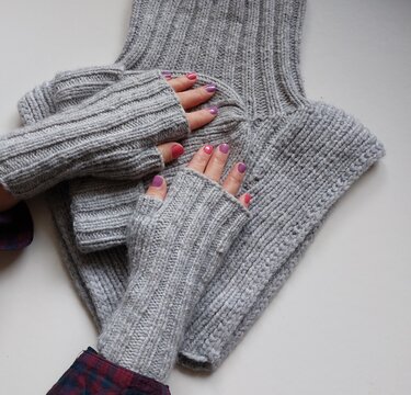 Knitting pattern, Another wristwarmer
