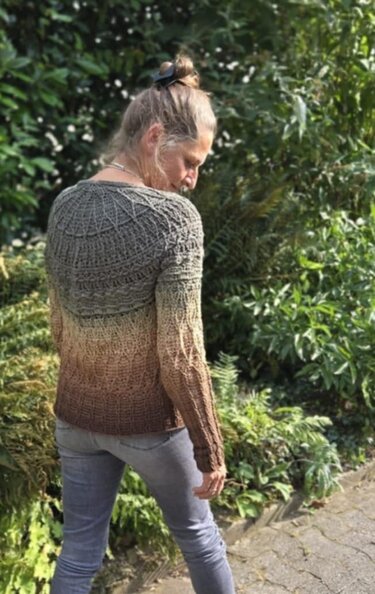 Auszeit Häkelanleitung für eine RVO Jacke mit V-Ausschnitt - Bild 18