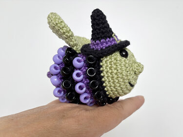 Häkelanleitung Fidget Halloween Biene Hexe Perlen, Amigurumi Biene, Fidget