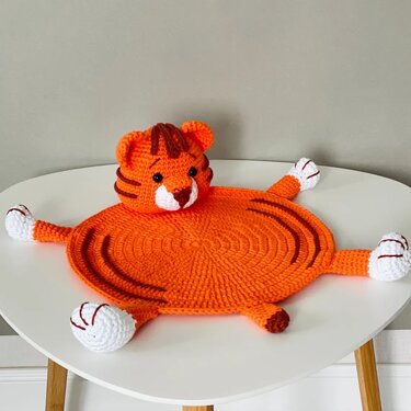 Crochet Pattern Tiger Placemat for Baby Decor