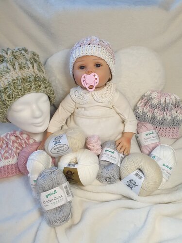 Crochet pattern hat with loop plait in all sizes and yarns (de/en)