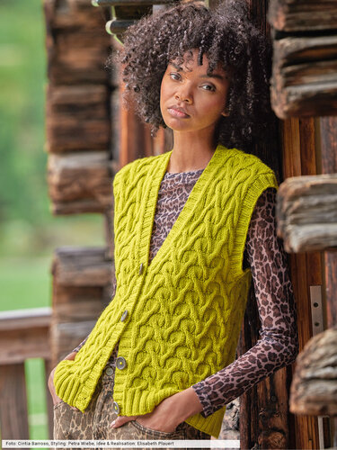 Weste mit Zopfstrukturen - Stricken