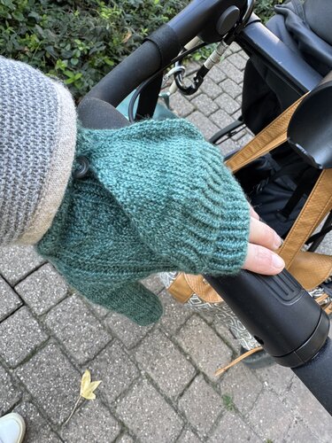 Strickanleitung für Mittens mit oder ohne Käppchen - TwoTwentyThree - Bild 17