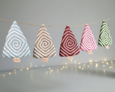 Granny Tree “Nordic Twist” – Garland, Tree Ornament, Gift Tag