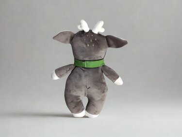 Sewing Pattern & Instructions: Reindeer Ruben