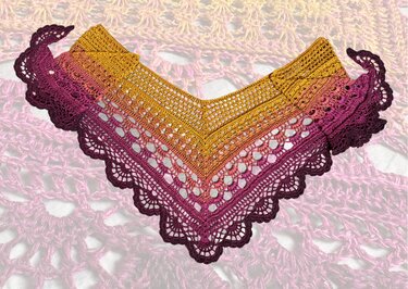 Häkelanleitung V-Schal "Goldene Stunde"