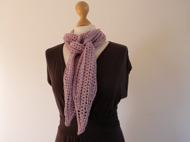 Häkelanleitung für das elegante Mini-Tuch/ Mini-Schal „Freya“ - Bild 3
