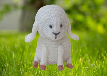 TeaCosyFolk's March Lamb Chocolate Orange Cosy Knitting Pattern