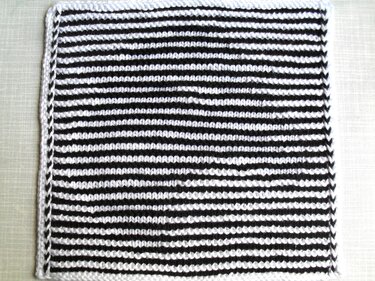 Portrait eines Schafes in Schattenstricktechnik - Stricken