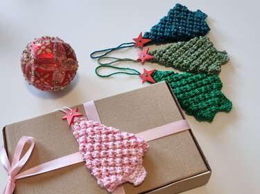 festliche Tannen-Strickanleitung für Weihnachtsdeko, Geschenkanhänger uvm