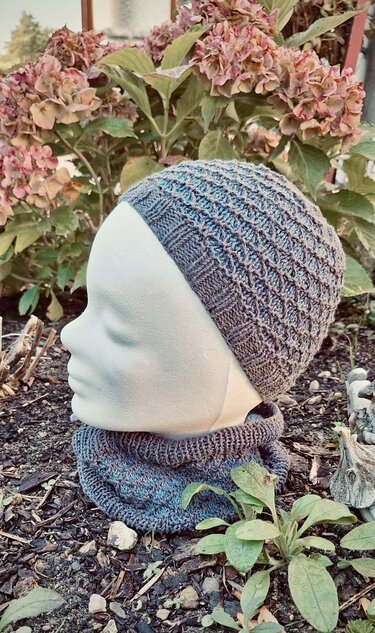 Hat & Loop/Cowl “Dünenwind” from the Coastal Collection - Knitting