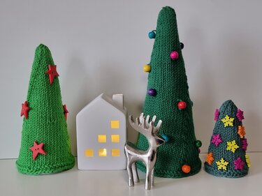 "Strickwald Weihnachten" gestrickte Tannenbäume, 3 Größen, PDF-Anleitung - Stricken