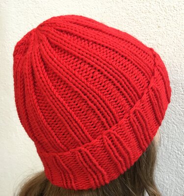 Mütze im Rippenmuster Strickanleitung