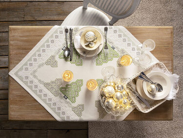 Mitteldecke, HARDANGER sticken