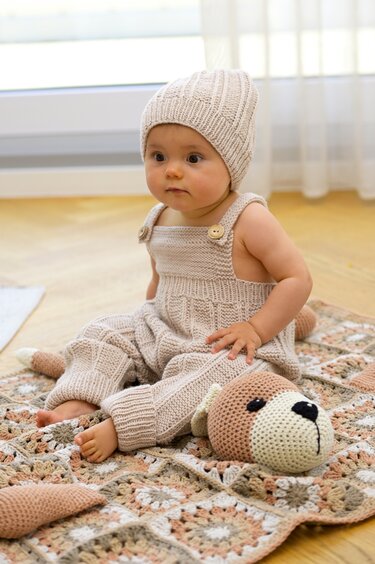 Strickanleitung Babyset "Latzhose und Mütze"