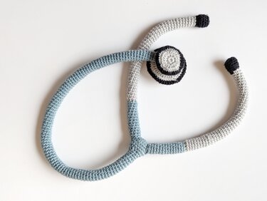 Arztkoffer Anleitungsset mit 13 Häkelanleitungen (DE, ENG)