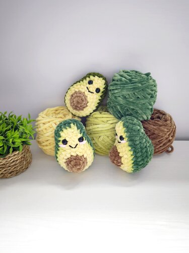 Avocado Amigurumi – Häkelanleitung (No-Sew & Anfängerfreundlich)