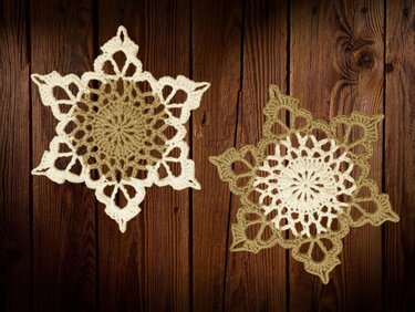 Weihnachtlicher Stern selber häkeln - Schritt-für-Schritt Anleitung