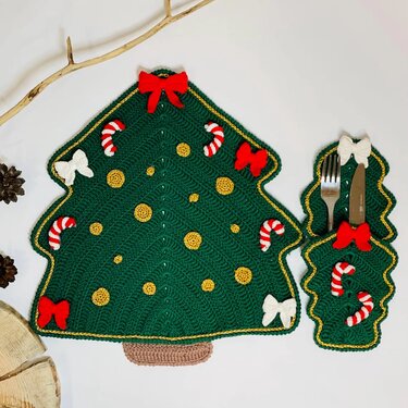 Crochet Pattern Christmas Tree Placemat for Christmas Table Decor