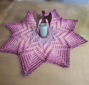Kaleidostar – Häkelanleitung für ein Sternendeckchen in vier Größen - Bild 8