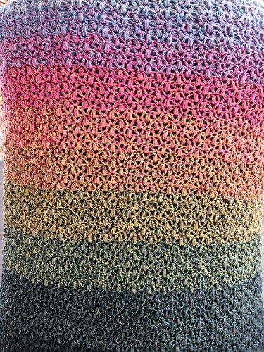 Mad Pearls - Häkelanleitung klassisches kuscheliges Dreieckstuch