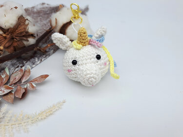 Einhorn-Schlüsselanhänger - Häkelanleitung, deutsch