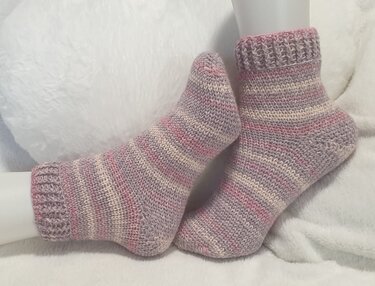 Anleitung für Häkelsocken Midfield mit Bumerang-Ferse - wie gestrickt - Häkeln