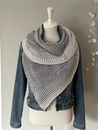 Häkelanleitung flaches symmetrisches, asymmetrisches Tuch Bena