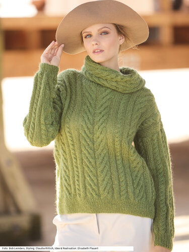 Pulli und Loop mit Zöpfen