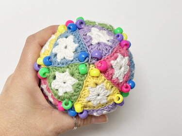Fidget Stressball Ikosaeder, Ball Perlen häkeln, Fidget Spielzeug Amigurumi