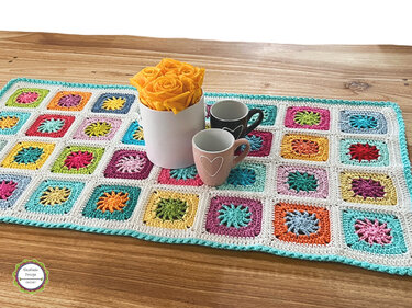 Crochet Pattern Granny Square Table Runner "Sunrise Squares", any size