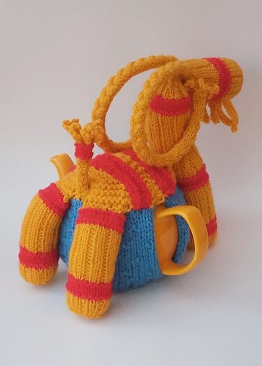 TeaCosyFolk's Christmas Yule Goat Tea Cosy Knitting Pattern