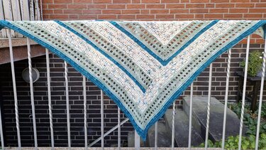 Häkelanleitung außergewöhnliches Tuch Dat Kuddel Muddel