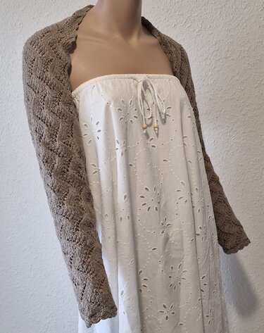 Strickanleitung für das Schulterjäckchen "Honeymoon"