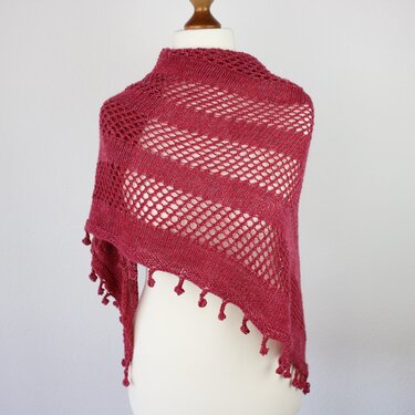 Knitting Pattern Triangle Shawl Fringes – Easy Lace Shawl with Bobble Edge