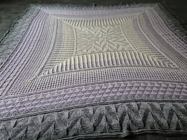 Decke "Endless Relief Love 2.0" - Häkeln