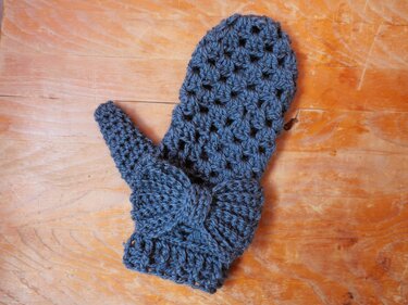 Häkelanleitung Handschuhe Sophie - ein Blickfang