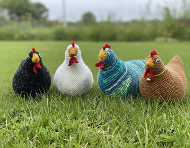 Strickanleitung Kuschelhuhn "Helga"