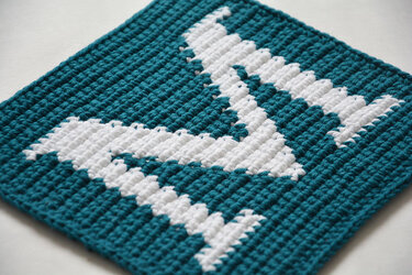 Letter "M" Potholder Crochet Pattern - for beginners