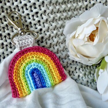 Regenbogen als Schlüsselanhänger - Häkeln