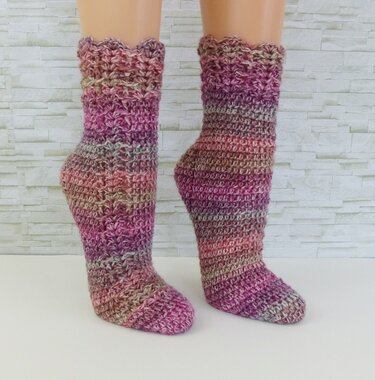 EasySoks5 Häkelanleitung für Socken mit 6-fädiger Wolle / schönem Muster