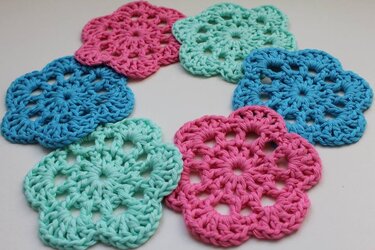 "Blüte" gehäkelte Untersetzer - Häkeln