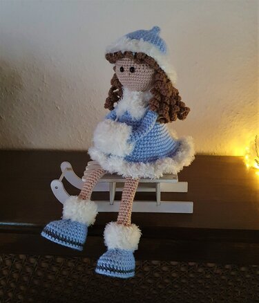 Häkelanleitung Kantenhocker Winter Kind Eni