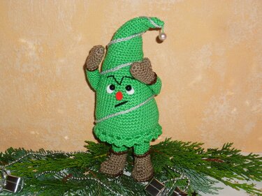 Häkelanleitung geknickter Weihnachtsbaum
