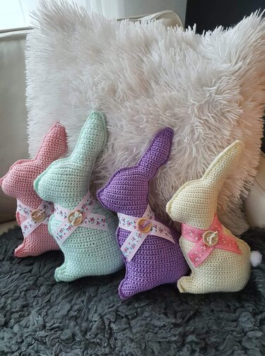 Osterhase als Dekoration oder Bestecktasche - Häkeln